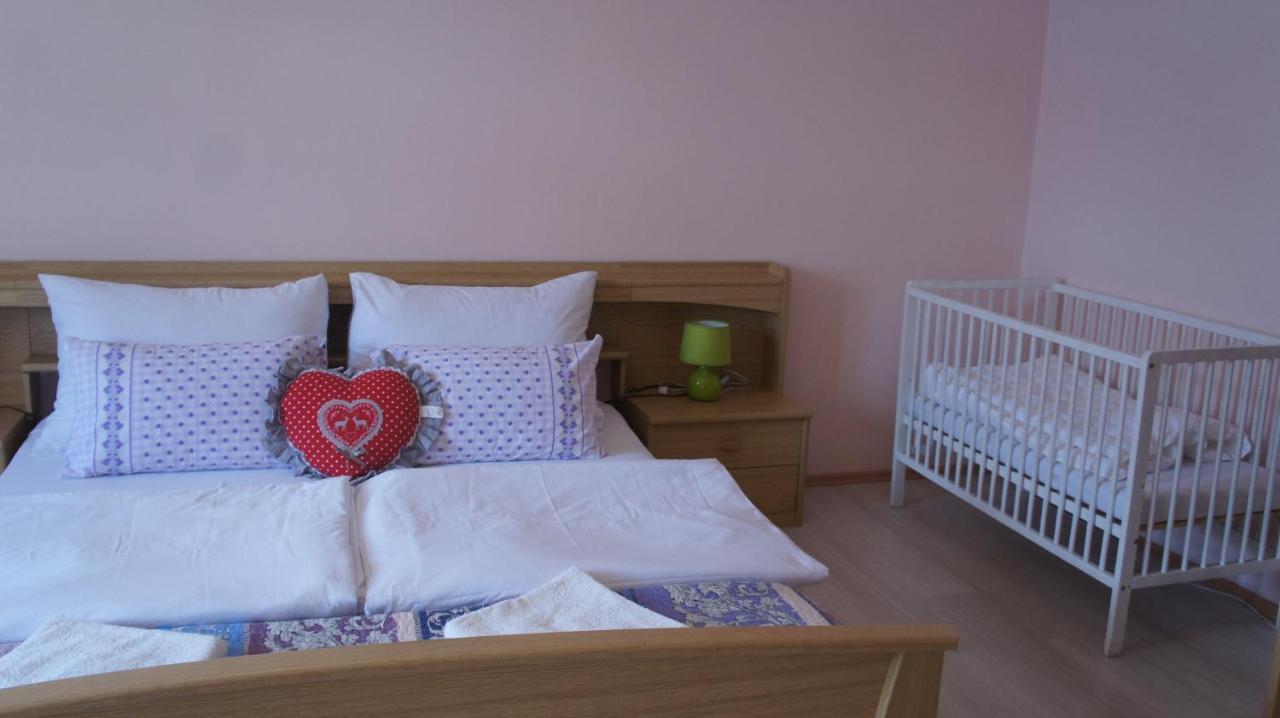 Kk Apartments براغ المظهر الخارجي الصورة